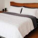 Lightweight Cotton Cooling Comforter with Patented Fiberfill